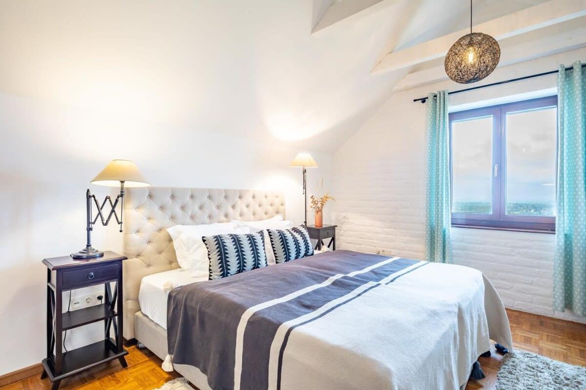 Apartment Great For Groups Somloszolos