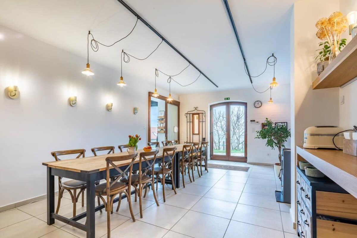 Apartment Great For Groups